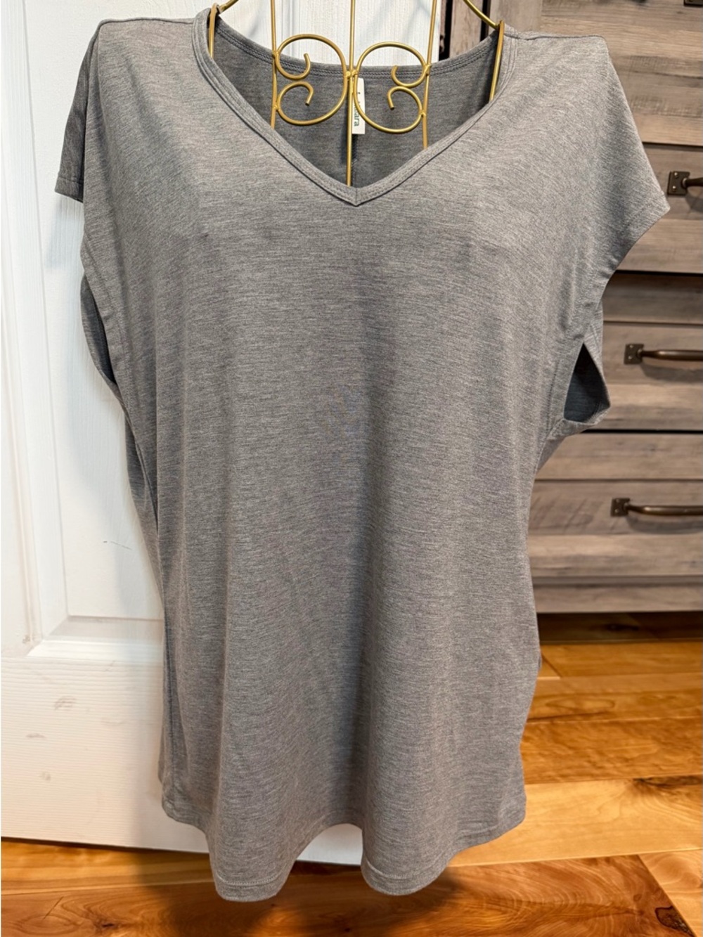 NWT Casual V-Neck Short Sleeve Top
